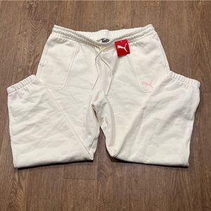 PUMA logo saeatpants
